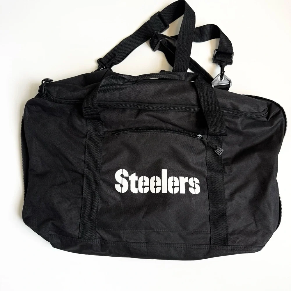 Steelers Black Duffle Bag with Pittsburgh Steelers Team Logo NWOT